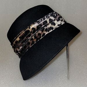 ADORA:Raine | Women's Wool Felt Cloche Chenille Trim